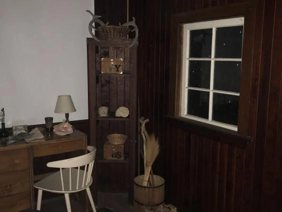 view of the interior to E.M.'s Lab at Island Lake.